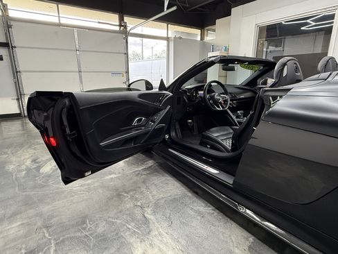 Used 2017 Audi R8 V10 AWD/4WD image 9