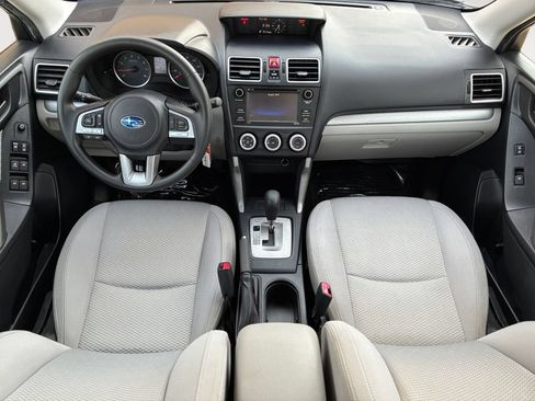 Used 2017 Subaru Forester 2.5i AWD/4WD image 16