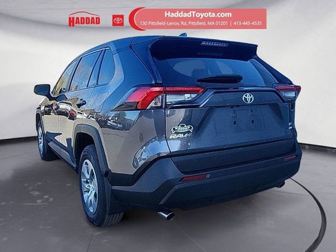 Used 2023 Toyota RAV4 LE AWD/4WD image 3