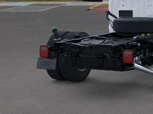 New 2025 Ford F350 XL image 21