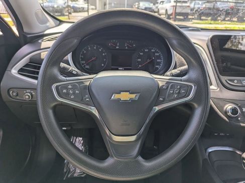 Used 2024 Chevrolet Malibu LT image 21