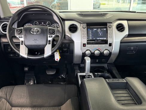 Used 2019 Toyota Tundra SR5 w/ SR5 Upgrade Package image 29