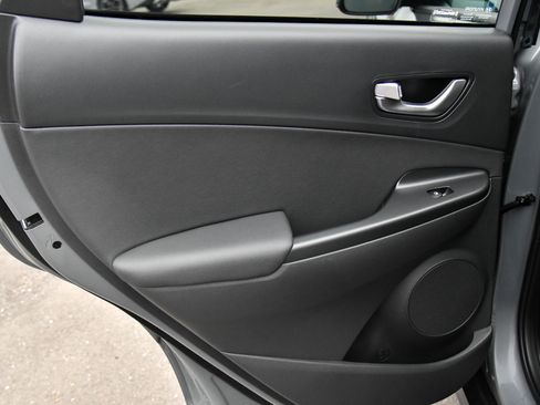 Used 2023 Hyundai Kona Limited image 36