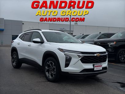 Used 2024 Chevrolet Trax LT w/ Driver Confidence Package