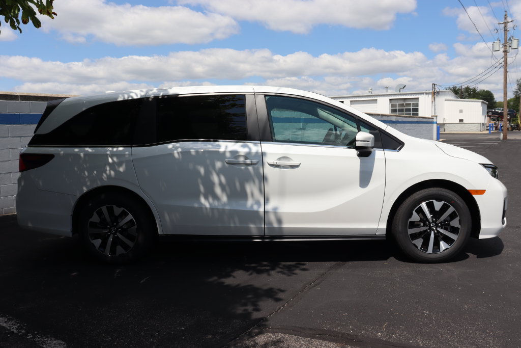 New 2027 Honda Odyssey EX-L image 6