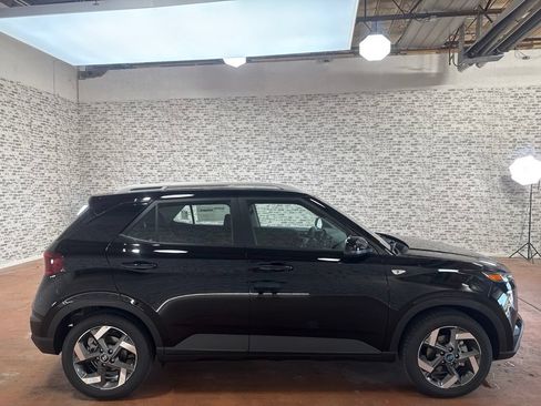 New 2026 Hyundai Venue SEL FWD image 8