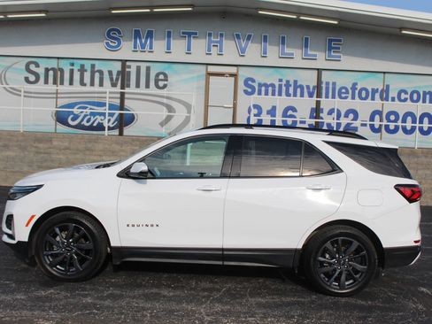 Used 2022 Chevrolet Equinox RS w/ RS Leather Package FWD image 5