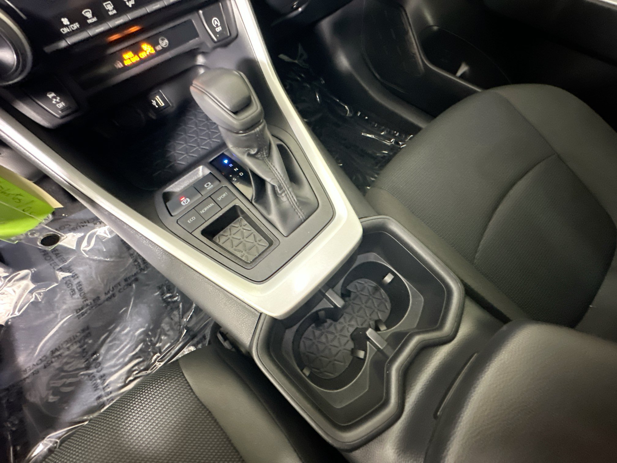 Used 2025 Toyota RAV4 LE FWD image 21