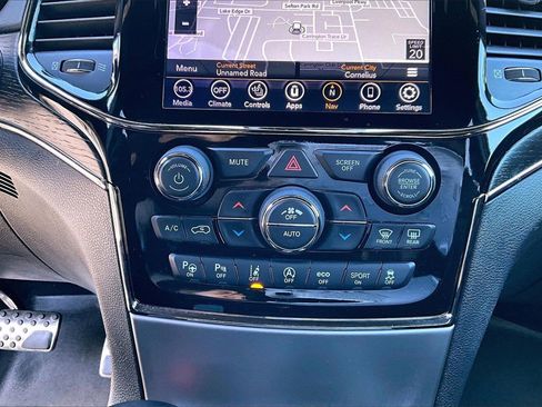 Certified 2020 Jeep Grand Cherokee High Altitude image 19