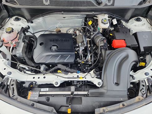 Used 2024 Buick Encore GX Sport Touring image 28