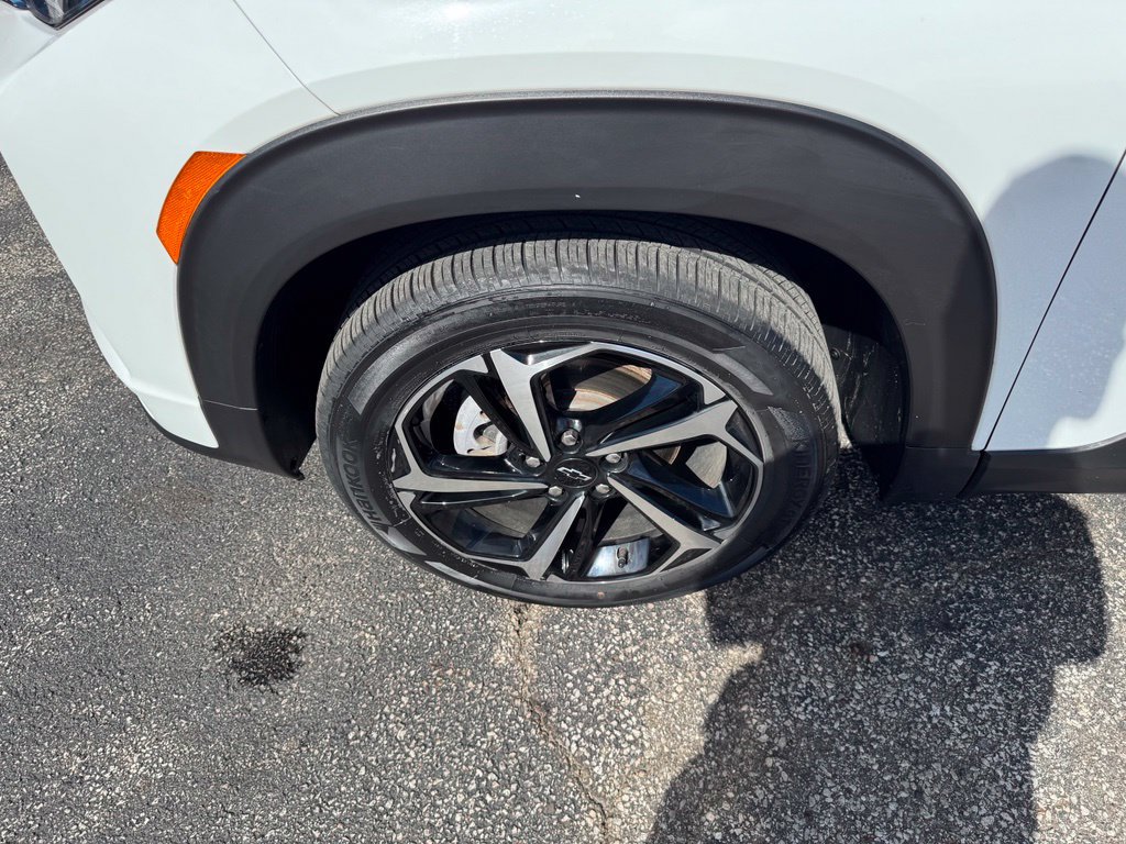 Certified 2023 Chevrolet TrailBlazer RS w/ Convenience Package FWD image 27