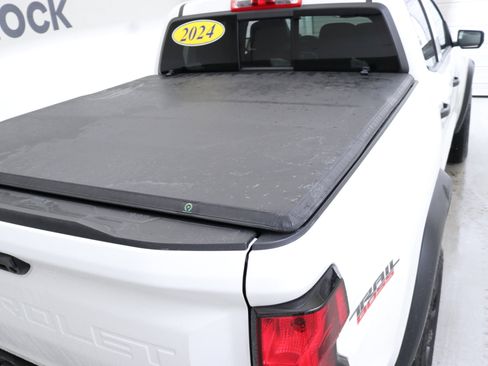 Used 2024 Chevrolet Colorado Trail Boss image 8