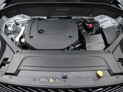 New 2026 Volvo XC90 B6 Ultra w/ Protection Package AWD/4WD image 13
