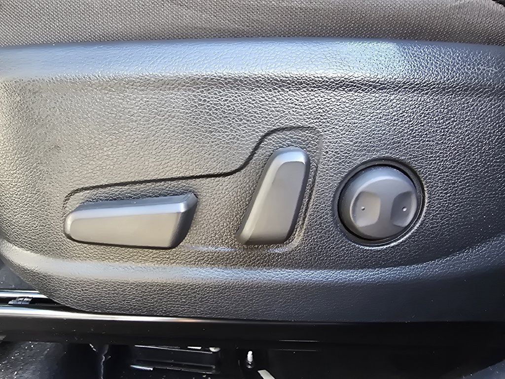 Used 2024 Kia Seltos EX AWD/4WD image 21