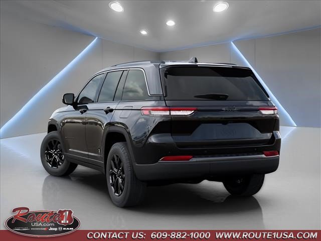 New 2026 Jeep Grand Cherokee Altitude AWD/4WD image 3