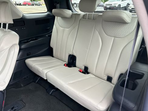 Used 2022 Hyundai Palisade SEL w/ Premium Package AWD/4WD image 28