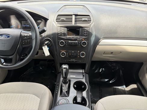 Used 2018 Ford Explorer 4WD image 14