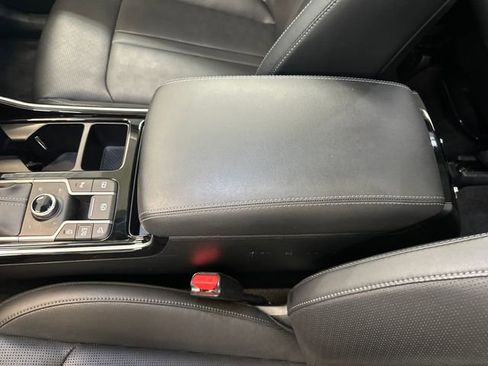 Used 2025 Kia Sorento SX AWD/4WD image 30