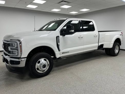 Used 2025 Ford F350 Lariat AWD/4WD image 6