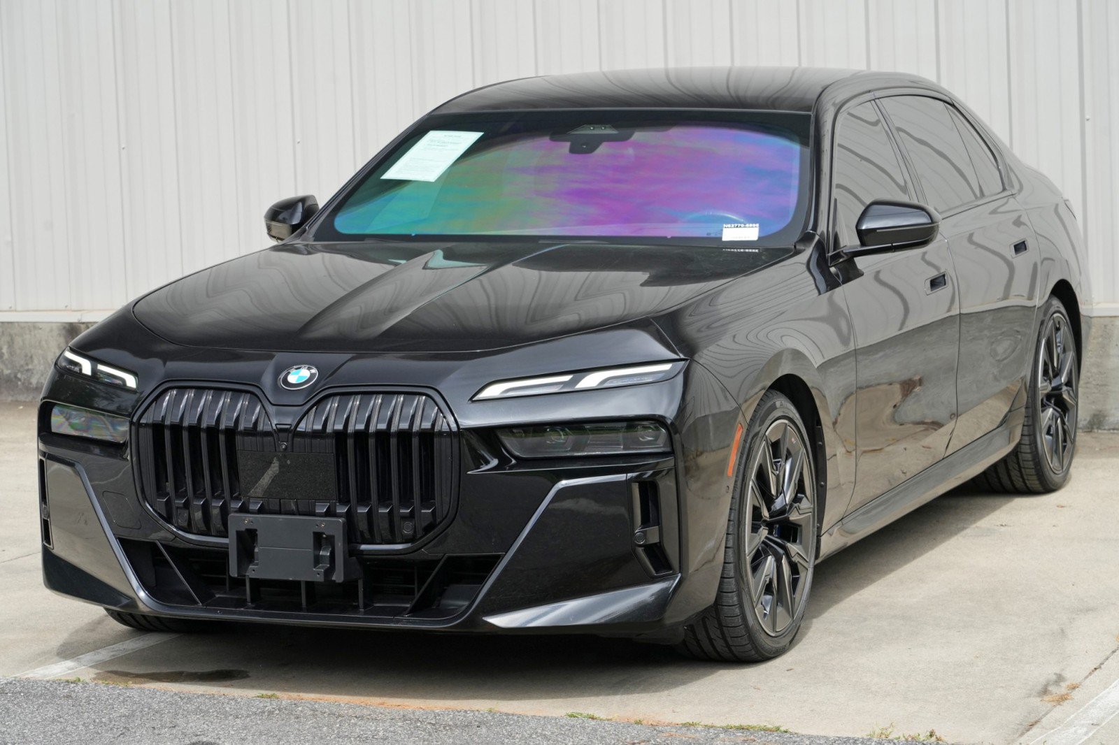 Used 2023 BMW 740i w/ Parking Assistance Package RWD image 52