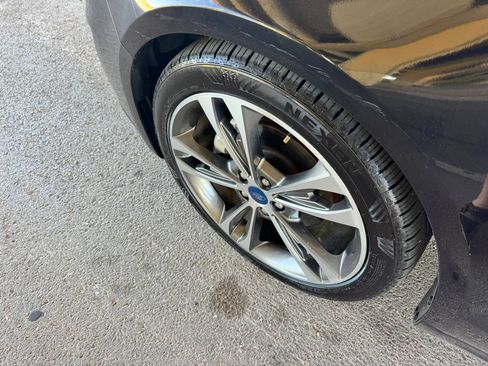 Used 2020 Ford Fusion Titanium AWD/4WD image 30