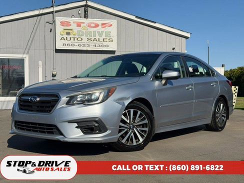 Used 2018 Subaru Legacy 2.5i Premium image 1