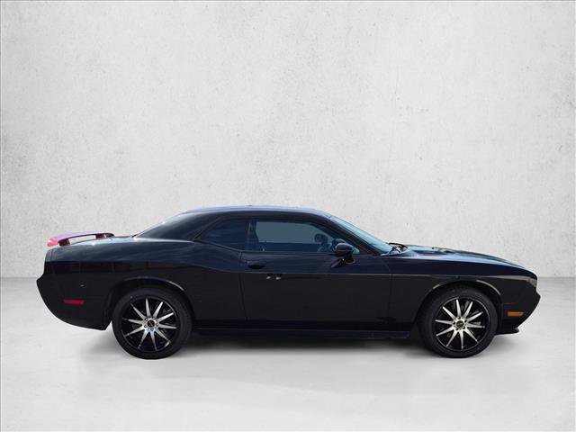 Used 2011 Dodge Challenger R/T RWD image 4