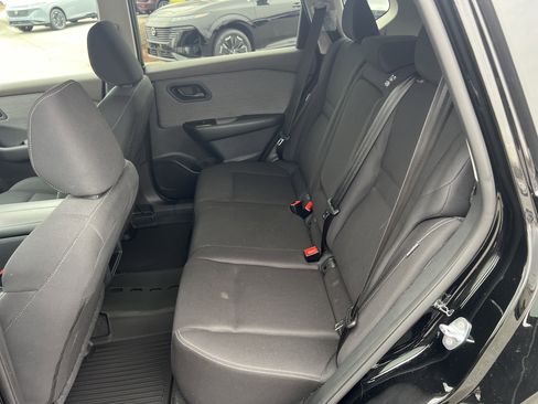 Certified 2023 Nissan Rogue S image 12