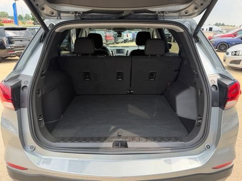 Used 2024 Chevrolet Equinox LT FWD image 35