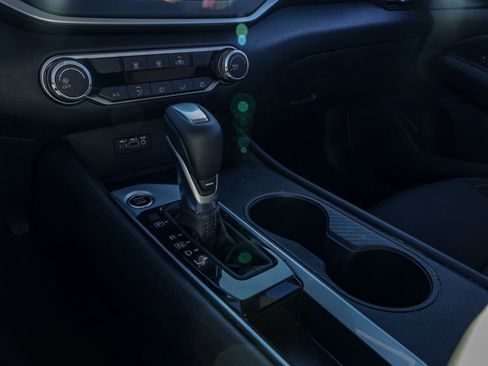 Used 2025 Nissan Altima 2.5 S image 28