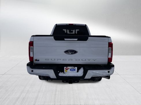 Used 2018 Ford F350 Lariat image 6