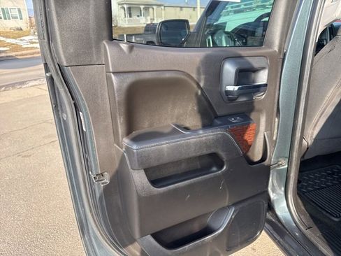 Used 2017 GMC Sierra 1500 SLE w/ SLE Value Package image 40