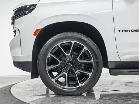 Used 2022 Chevrolet Tahoe RST w/ Luxury Package image 3