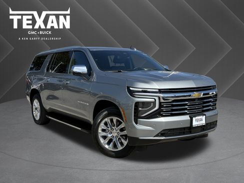 Used 2025 Chevrolet Suburban Premier image 1