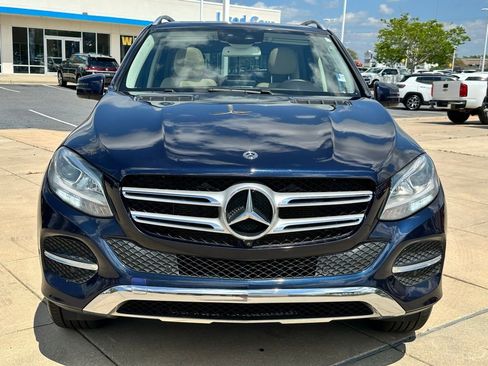 Used 2019 Mercedes-Benz GLE 400 4MATIC image 2