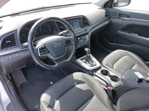 Used 2018 Hyundai Elantra Value Edition FWD image 5