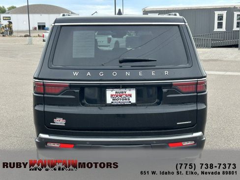 Used 2022 Jeep Wagoneer Series III w/ Convenience Group I AWD/4WD image 6
