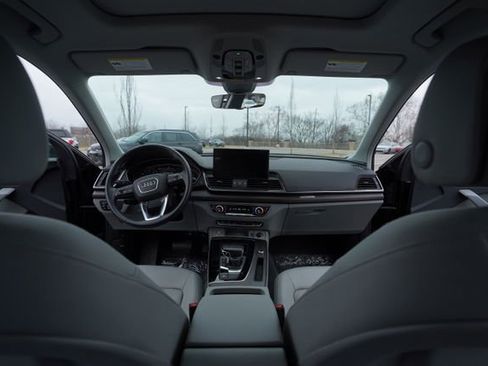 Used 2022 Audi Q5 2.0T Premium w/ Convenience Package image 25