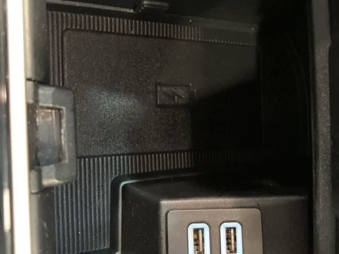 Used 2020 Ford Edge SEL w/ Convenience Package image 17