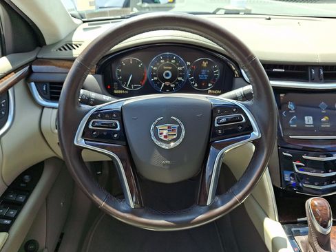 Used 2013 Cadillac XTS Platinum AWD/4WD image 22