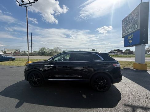 Used 2023 Lincoln Nautilus Reserve w/ Monochromatic Package image 7