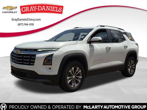 Used 2025 Chevrolet Equinox LT w/ Convenience Package II FWD image 1