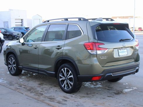 Used 2023 Subaru Forester Limited image 5