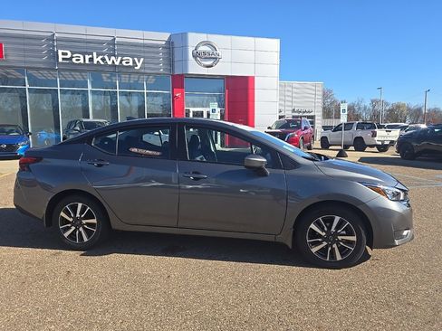 New 2025 Nissan Versa SV image 8