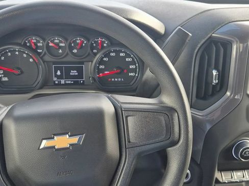 Used 2024 Chevrolet Silverado 1500 Custom image 9