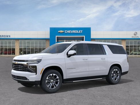 New 2026 Chevrolet Suburban LT w/ Comfort Package AWD/4WD image 2