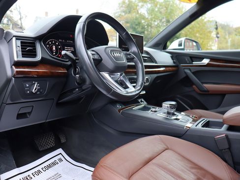 Used 2018 Audi Q5 2.0T Premium Plus w/ Premium Plus Package image 10