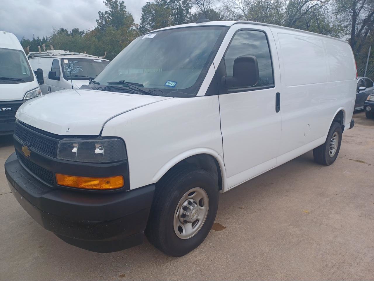 Used 2022 Chevrolet Express 2500 w/ Driver Convenience Package RWD image 1
