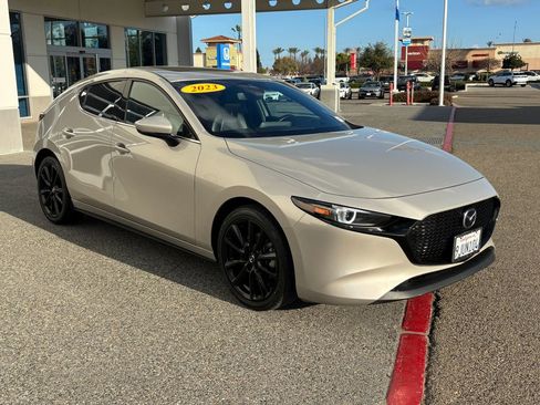 Used 2023 MAZDA MAZDA3 s image 3
