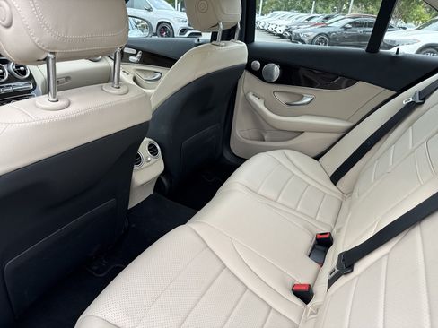 Used 2017 Mercedes-Benz C 300 4MATIC Sedan image 16